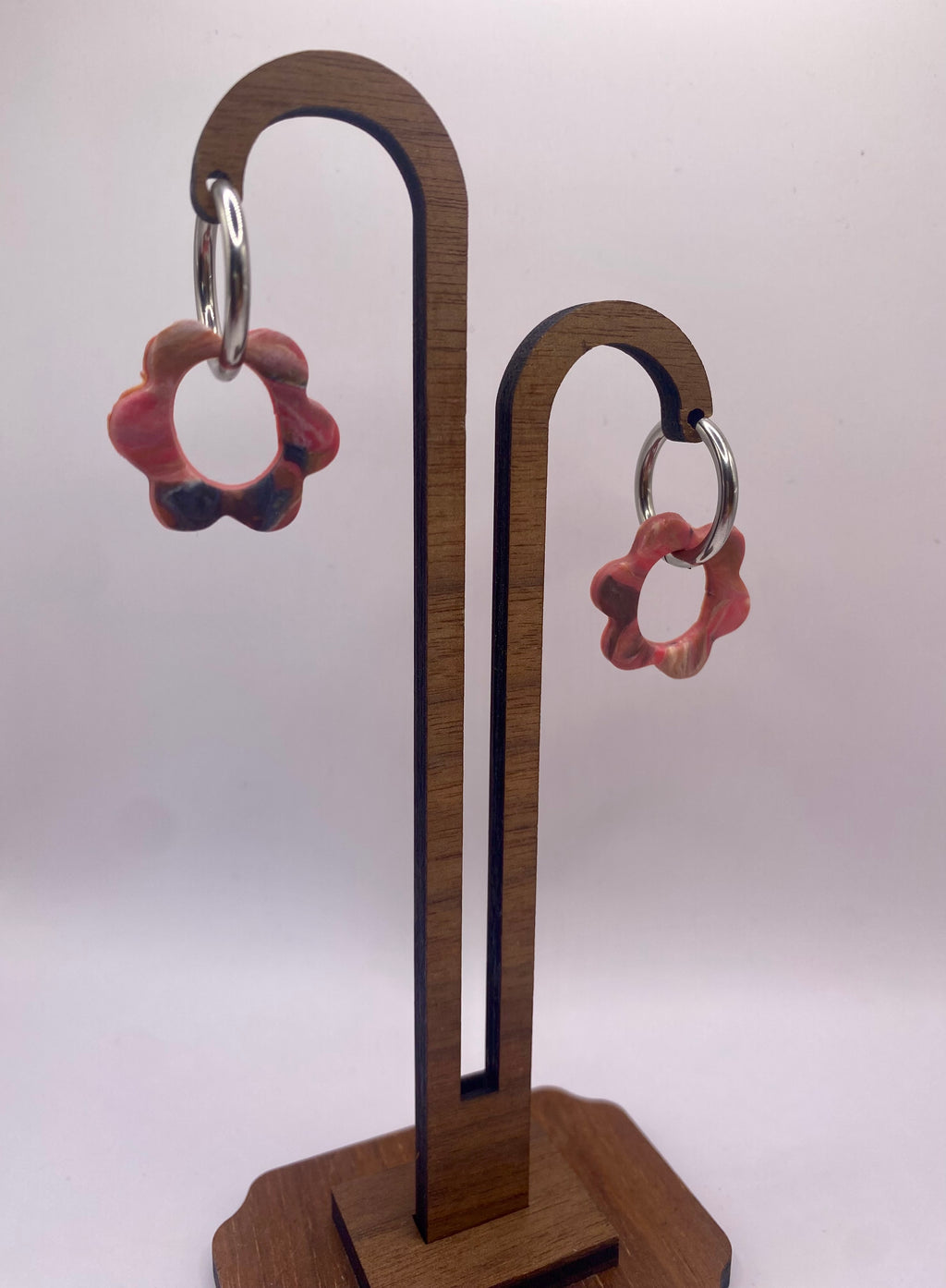 Boucles fleurs roses