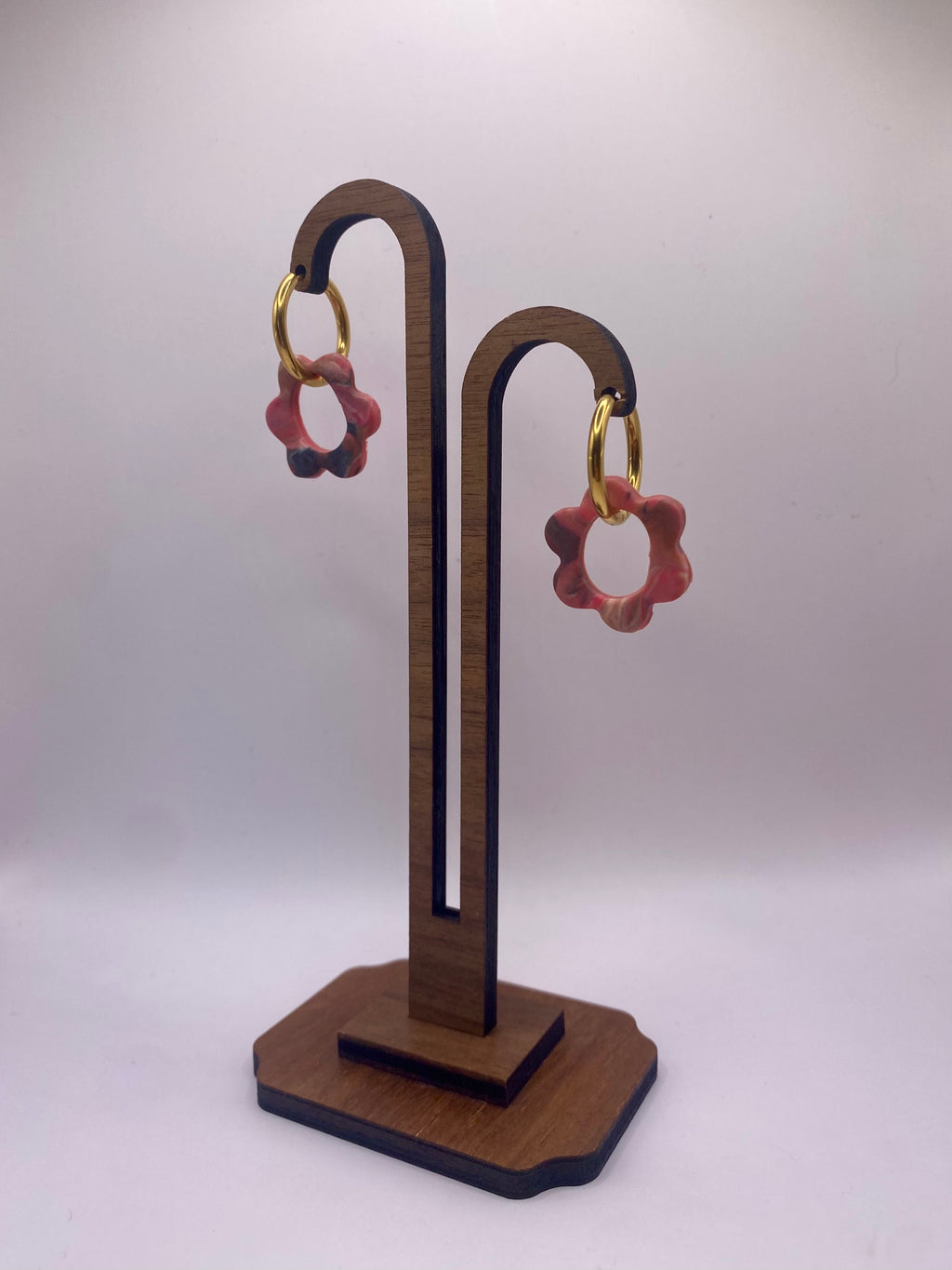 Boucles fleurs roses