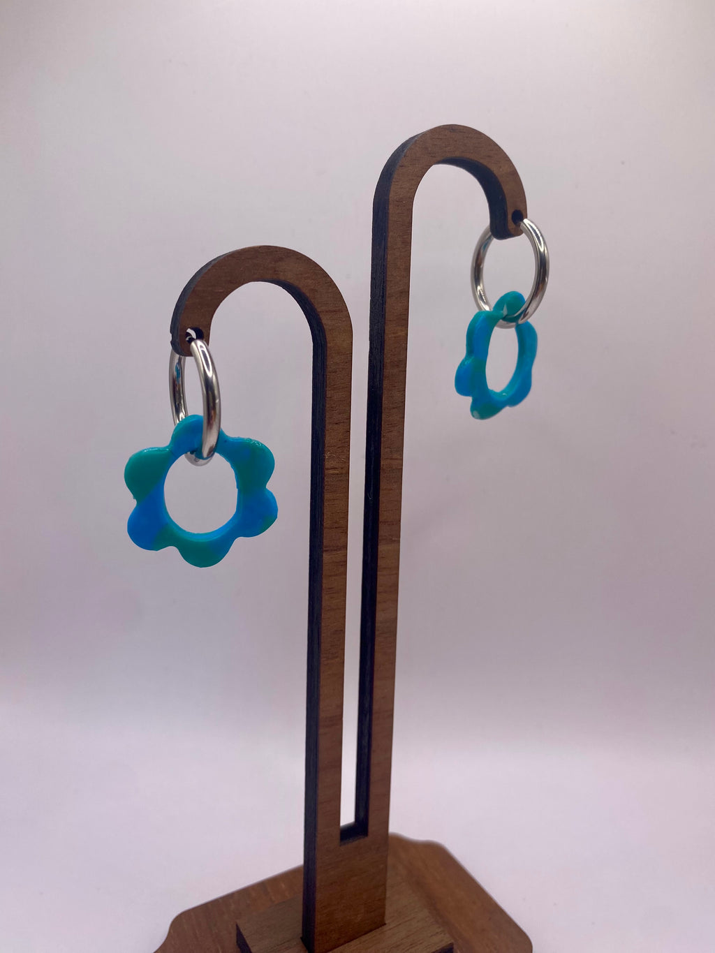 Boucles fleurs bleus