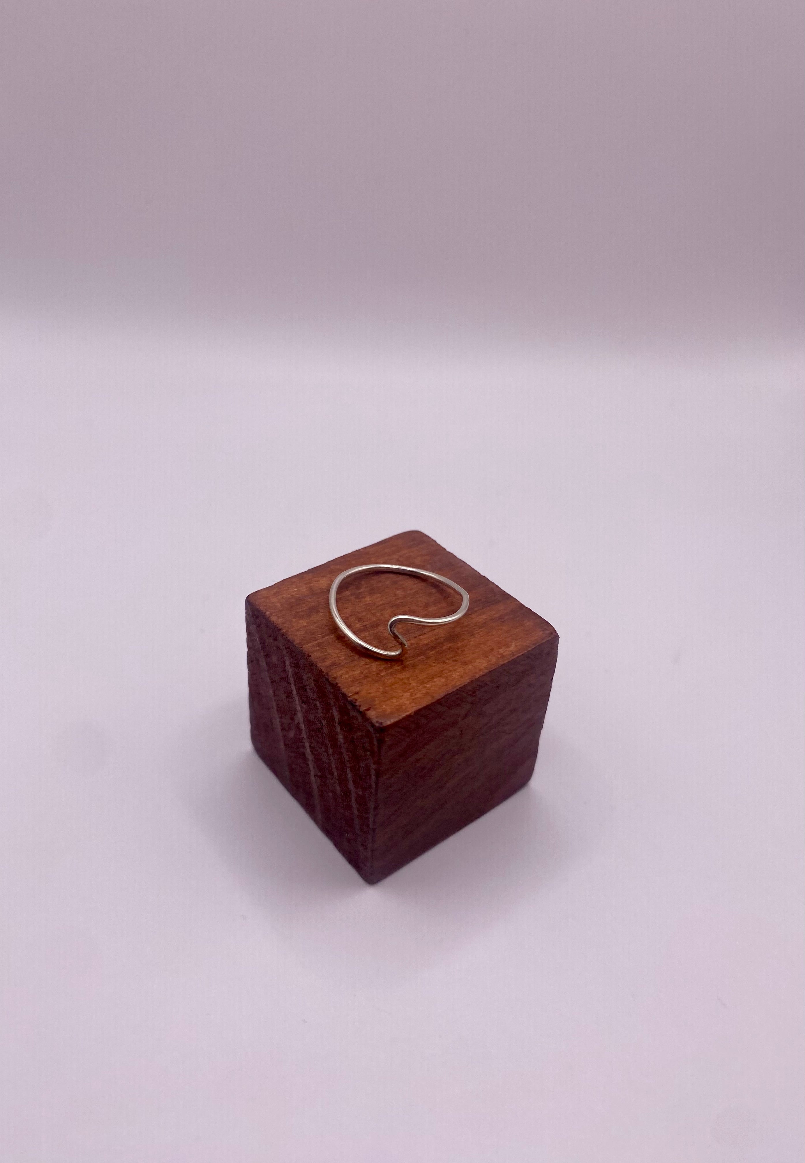 Bague fine vague T52