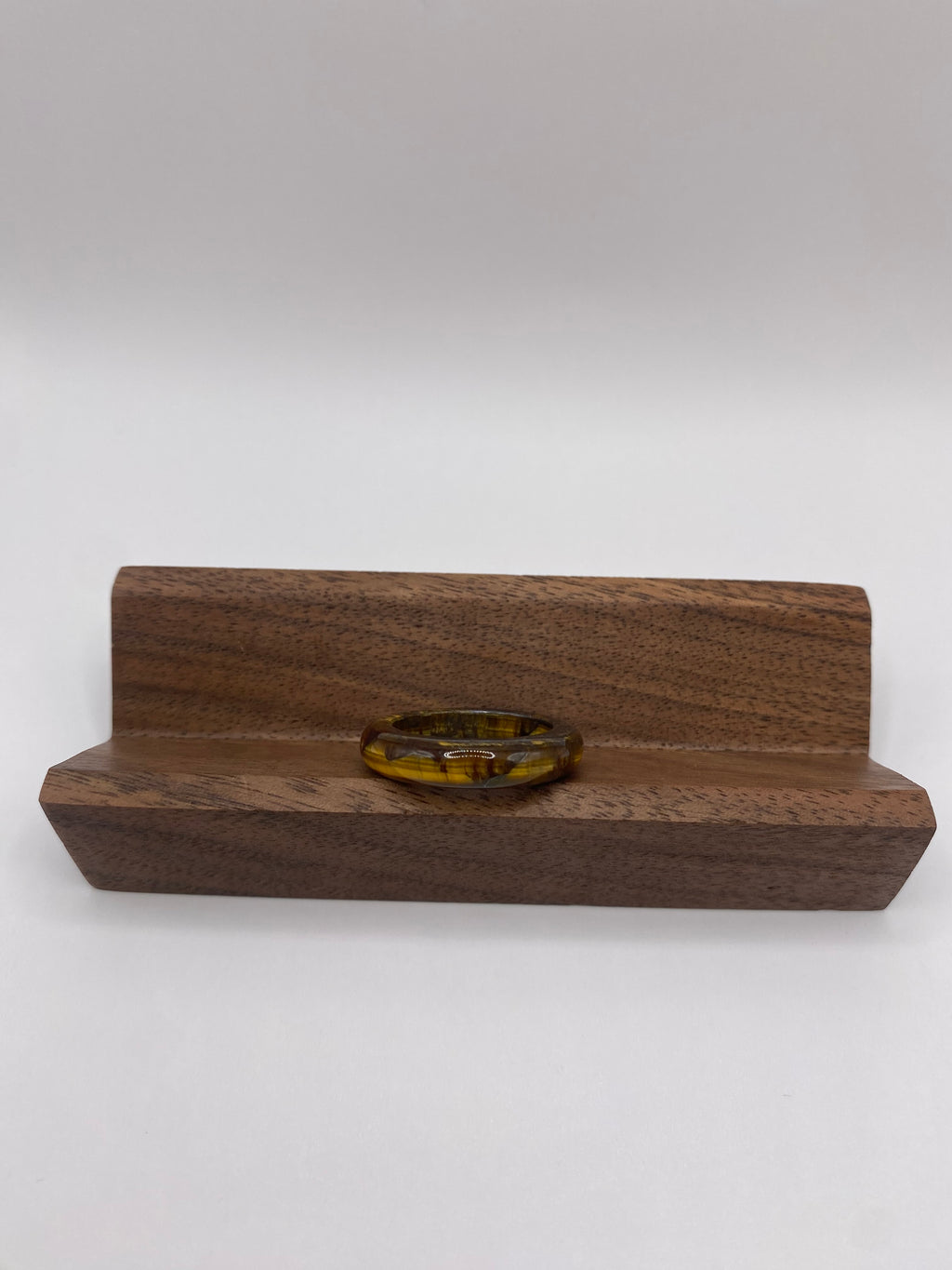 Bague II