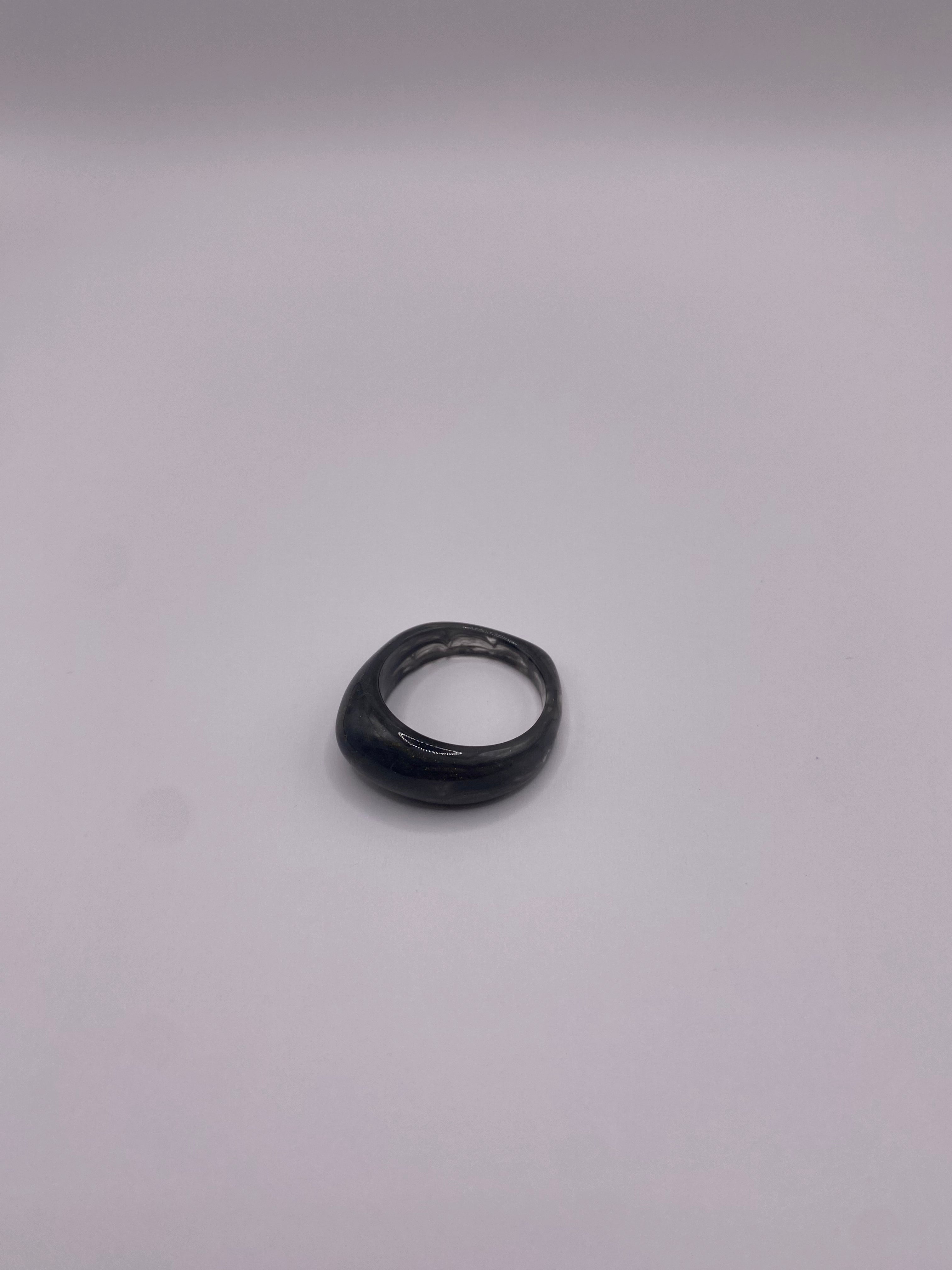 Bague V