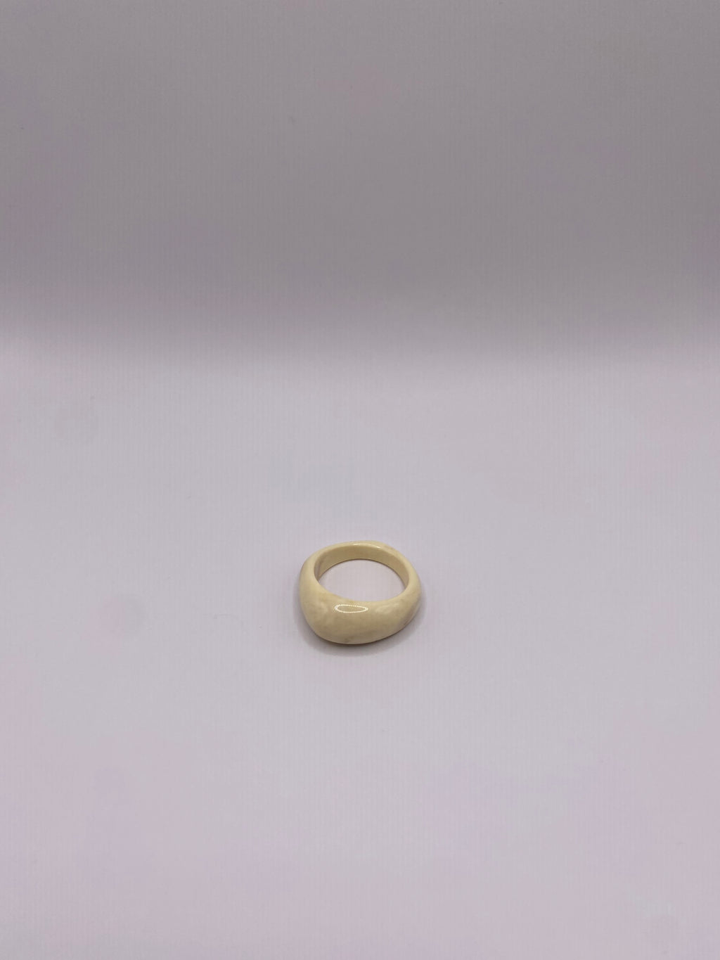 Bague V